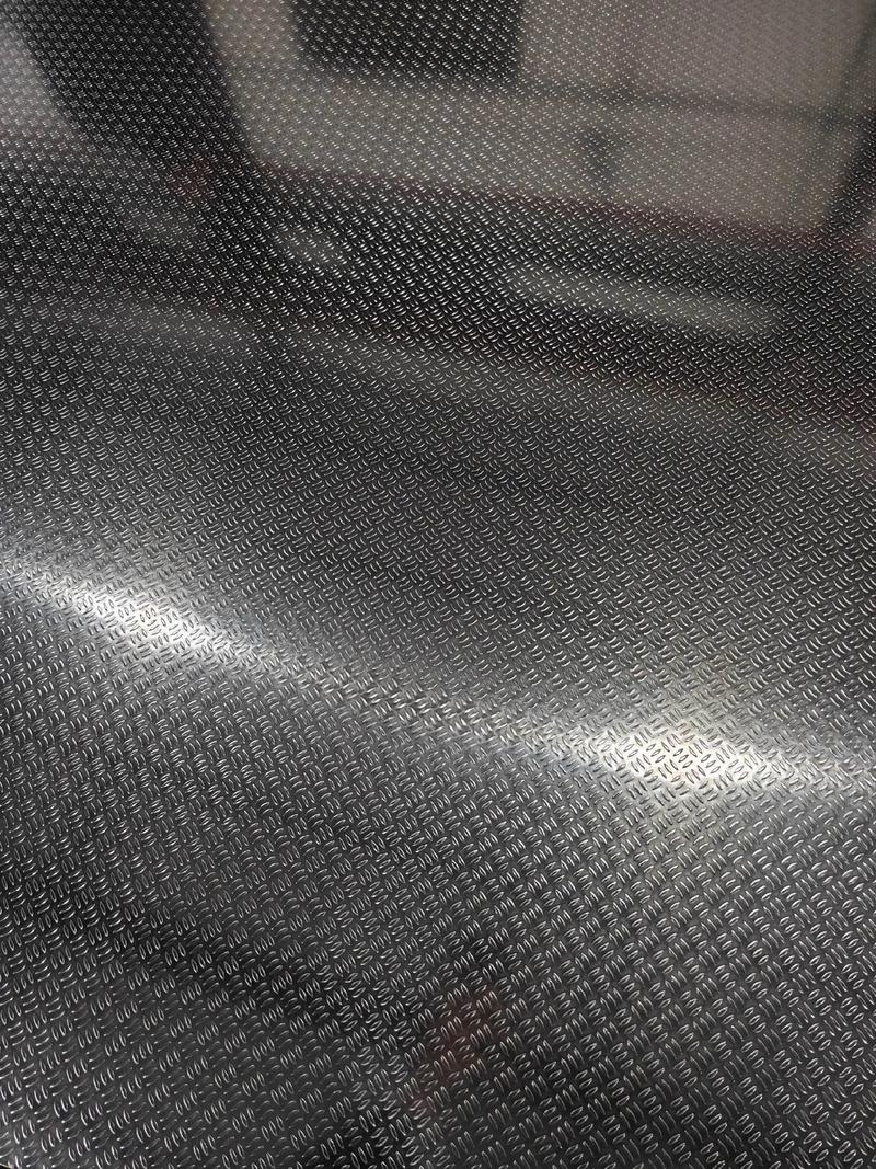 花紋鋁板厚度是否含花紋高度